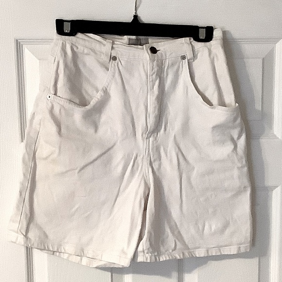 4/$20 - French Dressing Jeanswear Vintage White Denim Highwaisted Shorts - Picture 1 of 6